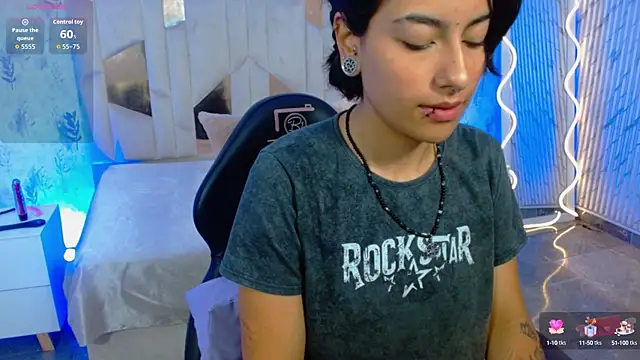 DAKOTA TAY1 online show from September 24, 11:57 am