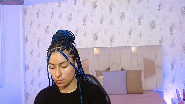 DAKOTA TAY1 online show from October 3, 11:51 am