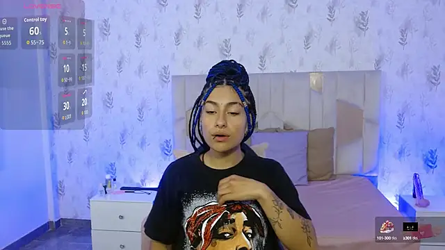 DAKOTA TAY1 online show from October 4, 11:41 am