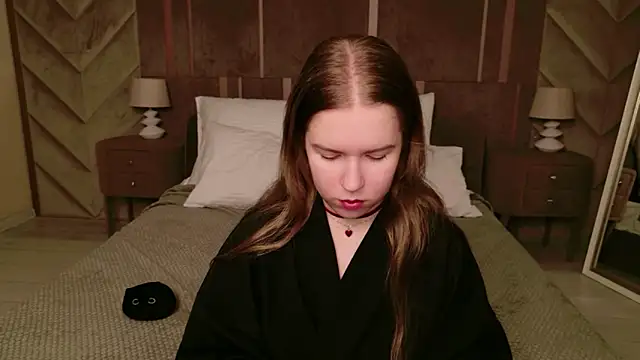 Snapshot of Alida_Brice chatting on February 2, 5:50 am Alida Brice online show from February 2, 5:50 am