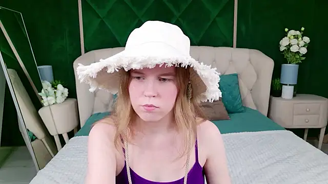 Alida Brice online show from May 4, 5:42 pm
