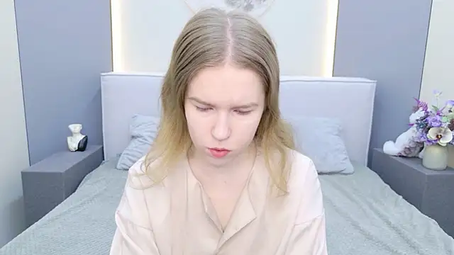 Alida Brice online show from May 12, 5:26 am