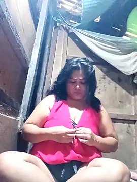 Snapshot of slutty_pinay12 chatting on October 7, 2:53 am slutty pinay12 online show from October 7, 2:53 am