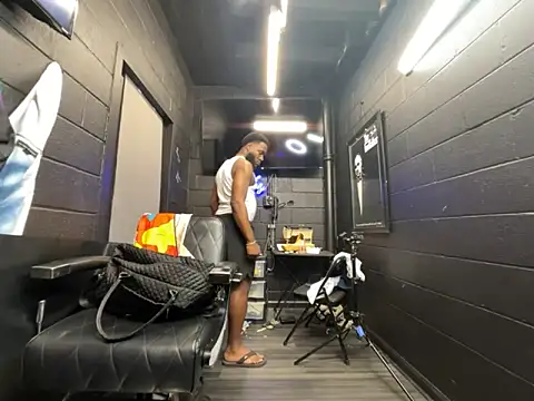 Snapshot of nymphoandthebeast69 chatting on March 8, 8:40 am nymphoandthebeast69 online show from March 8, 8:40 am