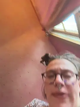 eggsma666 online show from February 3, 5:29 pm