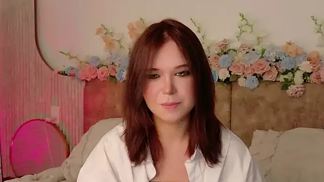 Lilith Bonheur online show from May 6, 1:14 am