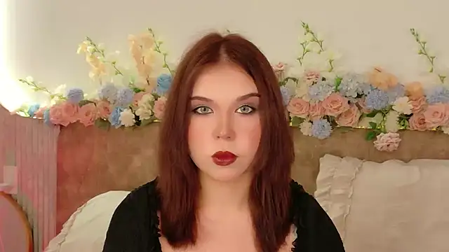 Lilith Bonheur online show from May 7, 11:04 am