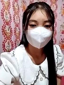 Snapshot of Damhan12 chatting on October 4, 1:53 pm Damhan12 online show from October 4, 1:53 pm