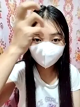 Snapshot of Damhan12 chatting on October 14, 1:45 pm Damhan12 online show from October 14, 1:45 pm