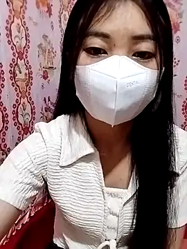 Snapshot of Damhan12 chatting on October 25, 1:13 am Damhan12 online show from October 25, 1:13 am