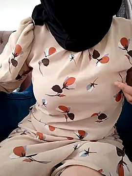 elif25 online show from October 8, 7:28 am