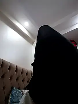 elif25 online show from October 8, 7:33 pm