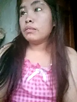 Luyen004 online show from March 22, 11:30 pm