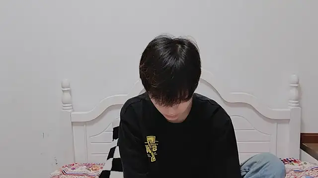 xiaoyi2563 online show from October 23, 1:21 pm