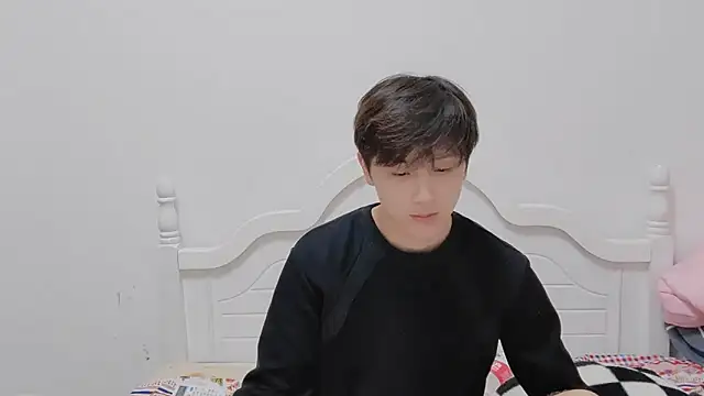 xiaoyi2563 online show from October 26, 12:33 pm