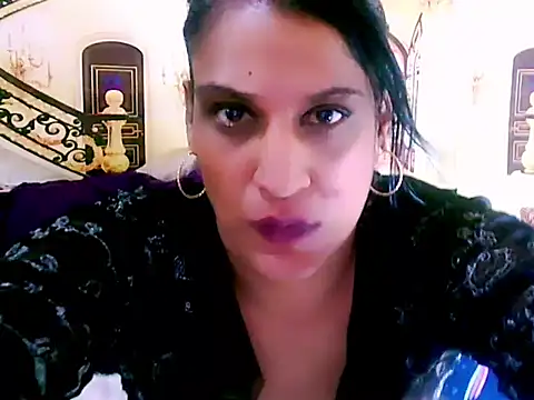 Snapshot of IndianSexcSmyle chatting on September 27, 8:36 pm IndianSexcSmyle online show from September 27, 8:36 pm