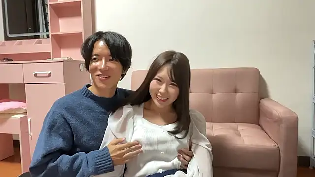 Snapshot of komei_abe chatting on October 23, 4:17 pm komei abe online show from October 23, 4:17 pm