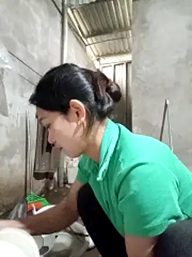 Na xx online show from April 2, 1:47 am