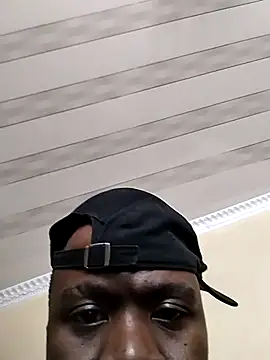 Snapshot of Dickninja084 chatting on October 6, 10:12 am Dickninja084 online show from October 6, 10:12 am