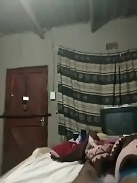 Snapshot of Dickninja084 chatting on October 11, 10:19 pm Dickninja084 online show from October 11, 10:19 pm