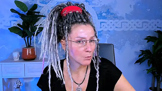 UmaSpace online show from October 6, 5:05 am