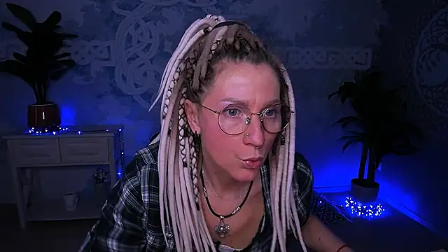 UmaSpace online show from May 6, 4:52 am