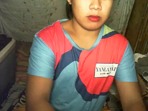 Snapshot of Huntrix2025 chatting on September 18, 11:34 am Huntrix2025 online show from September 18, 11:34 am