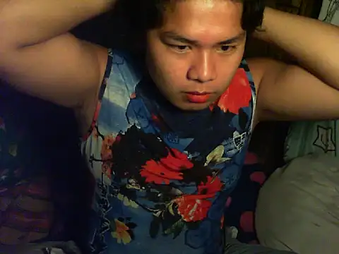 Snapshot of Huntrix2025 chatting on October 18, 7:47 pm Huntrix2025 online show from October 18, 7:47 pm