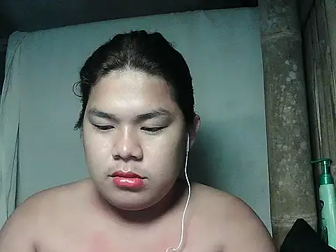 Huntrix2025 online show from May 11, 8:39 pm