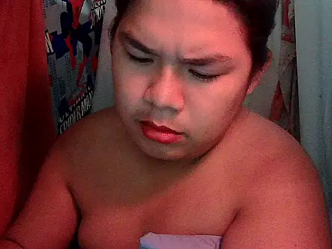 Huntrix2025 online show from May 12, 8:44 am