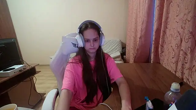 Snapshot of SharybbFace chatting on September 22, 3:36 pm SharybbFace online show from September 22, 3:36 pm