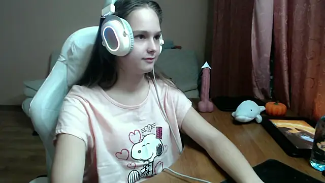 Snapshot of SharybbFace chatting on October 10, 3:11 pm SharybbFace online show from October 10, 3:11 pm