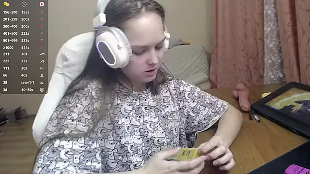 Snapshot of SharybbFace chatting on October 24, 3:08 pm SharybbFace online show from October 24, 3:08 pm