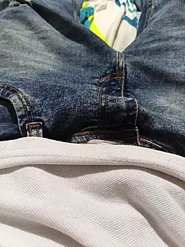 Snapshot of kingfm chatting on January 7, 12:24 am kingfm online show from January 7, 12:24 am