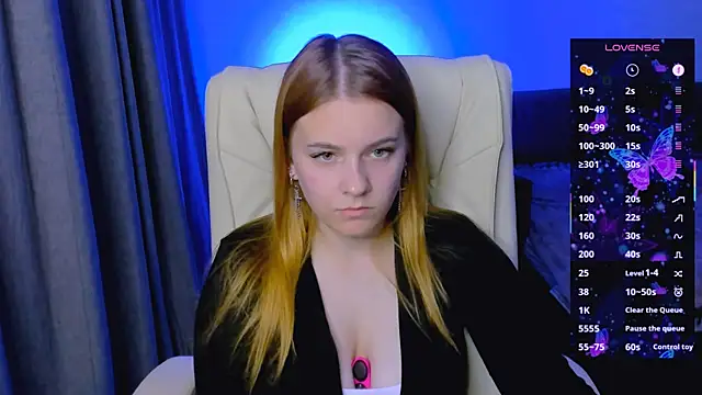 Snapshot of red__dizzy chatting on October 2, 8:27 pm red  dizzy online show from October 2, 8:27 pm