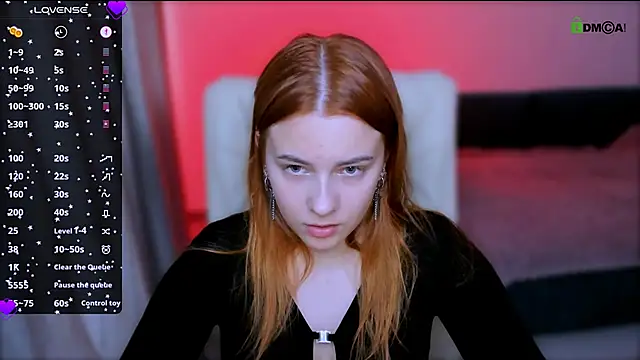 Snapshot of red__dizzy chatting on October 12, 11:31 am red  dizzy online show from October 12, 11:31 am