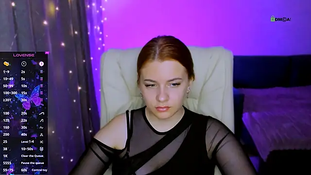 Snapshot of red__dizzy chatting on October 23, 9:35 pm red  dizzy online show from October 23, 9:35 pm