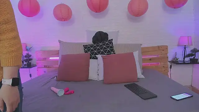 Snapshot of Jensen_hill chatting on September 30, 11:37 am Jensen hill online show from September 30, 11:37 am