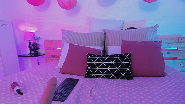 Snapshot of Jensen_hill chatting on October 7, 2:09 am Jensen hill online show from October 7, 2:09 am