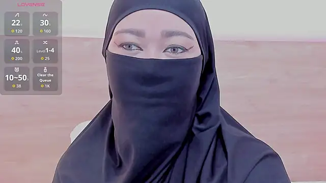 Snapshot of Jadiya_ chatting on October 25, 12:02 pm Jadiya  online show from October 25, 12:02 pm