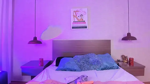 cloehill  online show from October 28, 11:47 am