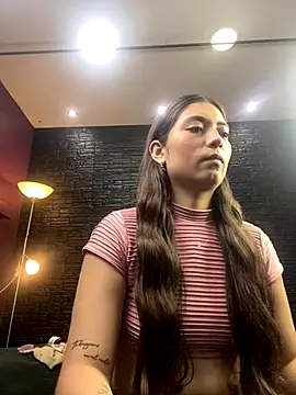 Lizzie Collin online show from September 27, 4:01 pm