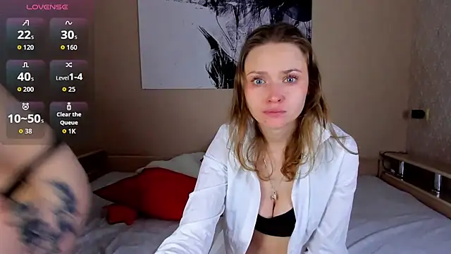 Linda Bryant-Eva online show from October 2, 4:52 am