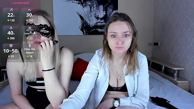 Linda Bryant-Eva online show from October 30, 2:02 am