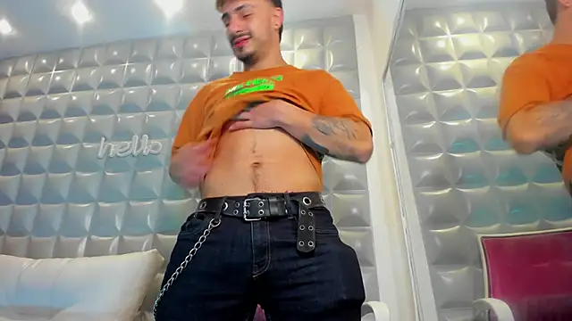 Snapshot of Jack_Daniel__ chatting on October 2, 5:53 pm Jack Daniel online show from October 2, 5:53 pm
