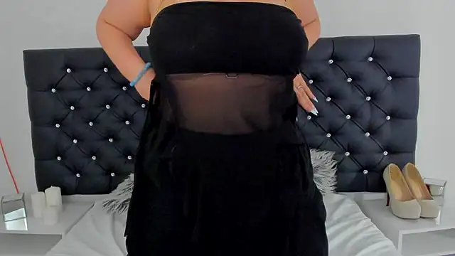 LunaWetPussy online show from May 14, 4:03 pm