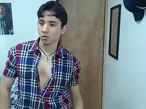 Snapshot of your_boy_hot chatting on September 24, 1:09 am your boy hot online show from September 24, 1:09 am