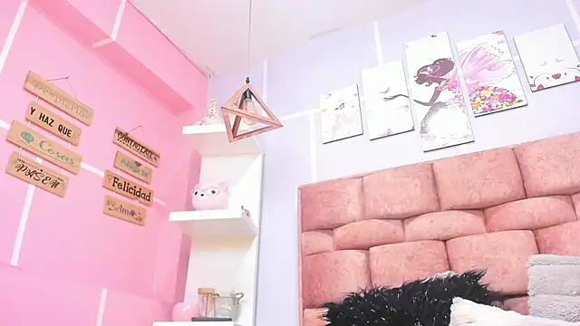 Snapshot of alix_noa chatting on September 25, 7:39 pm alix noa online show from September 25, 7:39 pm