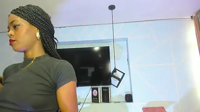 alix noa online show from February 11, 7:19 pm