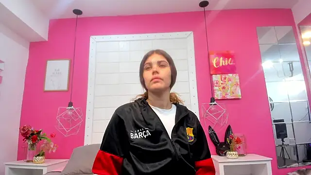 isabel 09 online show from May 20, 1:50 pm